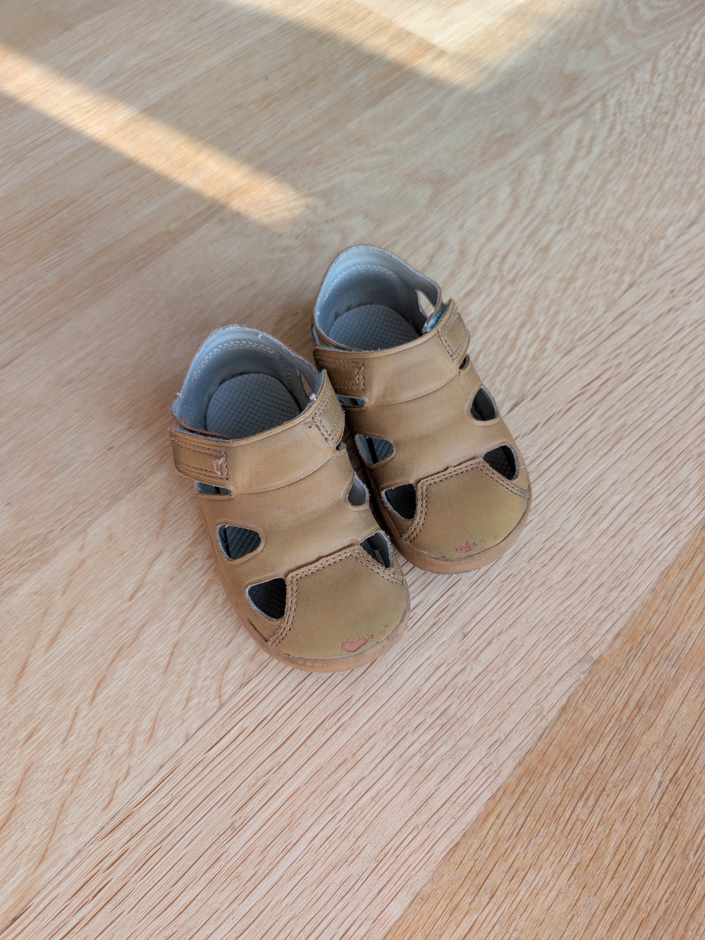 Brown Leather Everyday Sandals